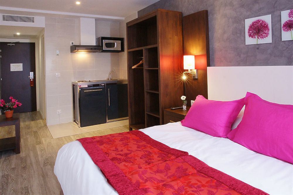 Hotel Paris Pacific Paris-Villejuif- Pres Du Metro L'Hay Les Roses Ligne 14 - Direct Paris-Aeroport Orly Et Institut Gustave Roussi Стая снимка