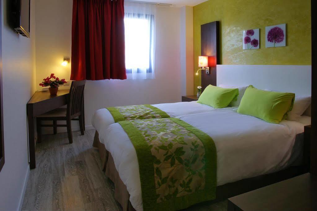 Hotel Paris Pacific Paris-Villejuif- Pres Du Metro L'Hay Les Roses Ligne 14 - Direct Paris-Aeroport Orly Et Institut Gustave Roussi Стая снимка