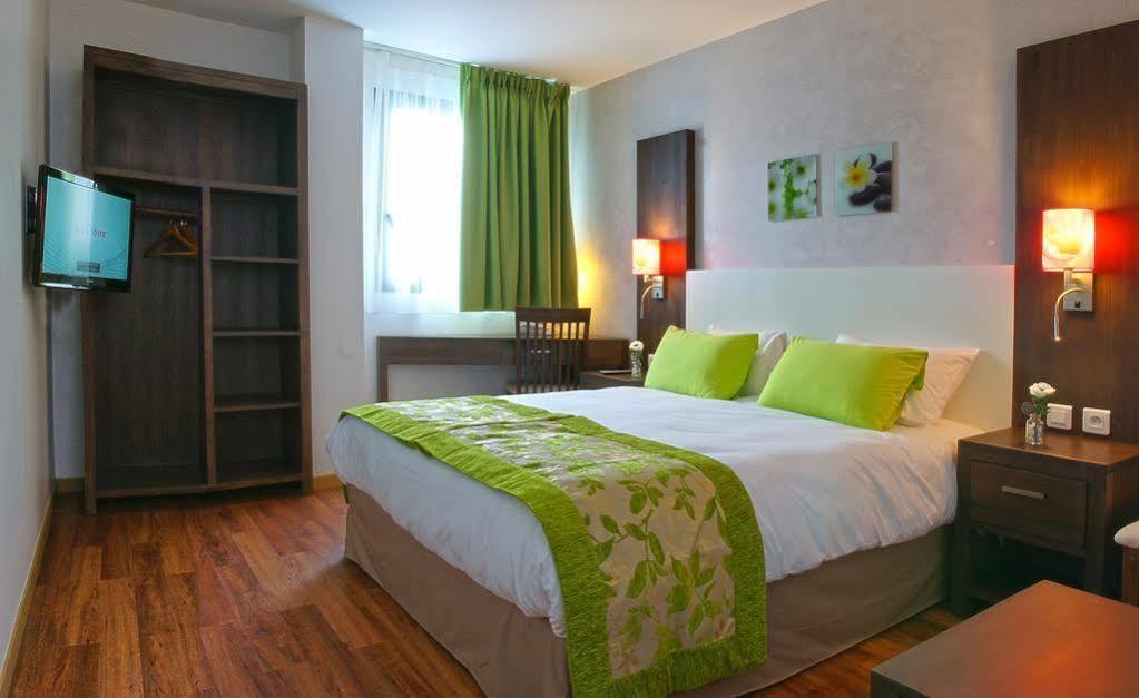 Hotel Paris Pacific Paris-Villejuif- Pres Du Metro L'Hay Les Roses Ligne 14 - Direct Paris-Aeroport Orly Et Institut Gustave Roussi Стая снимка